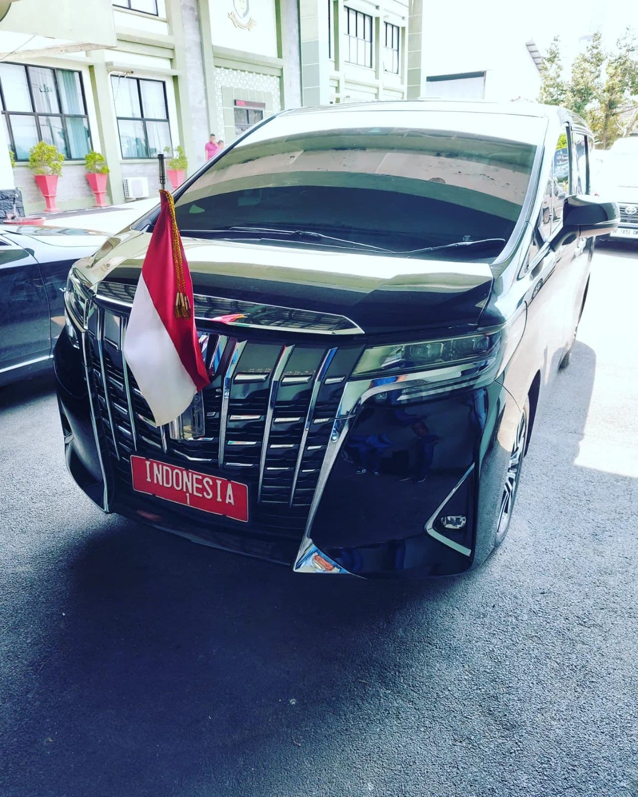 Deretan armada mobil rental yang siap disewa