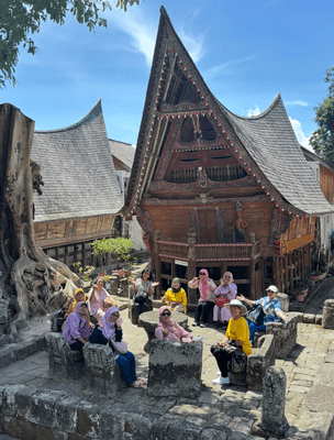 Wisata sejarah ke Tjong A Fie Mansion