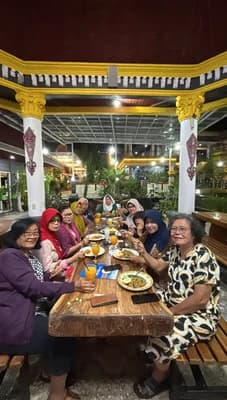 Fortuner di perkebunan teh